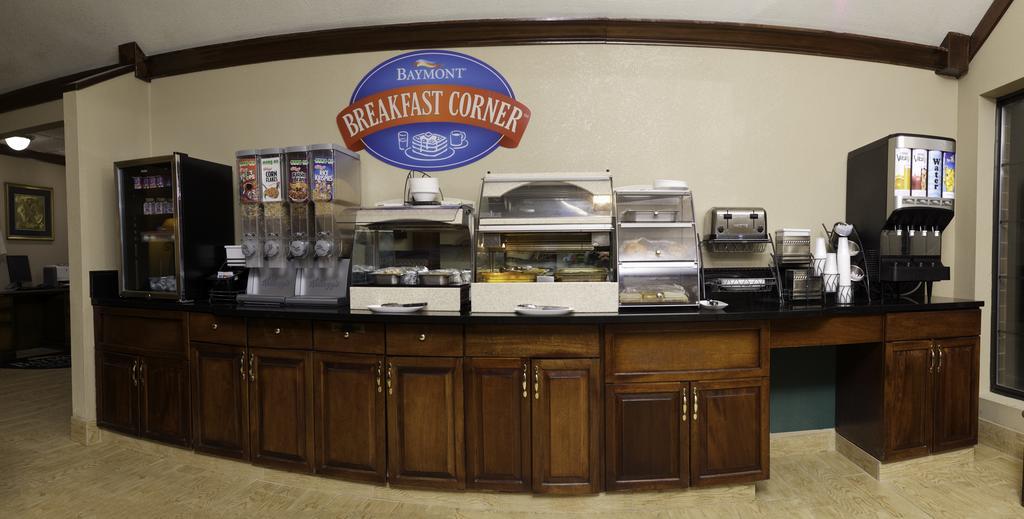 Quality Inn & Suites Columbia I-70 Extérieur photo
